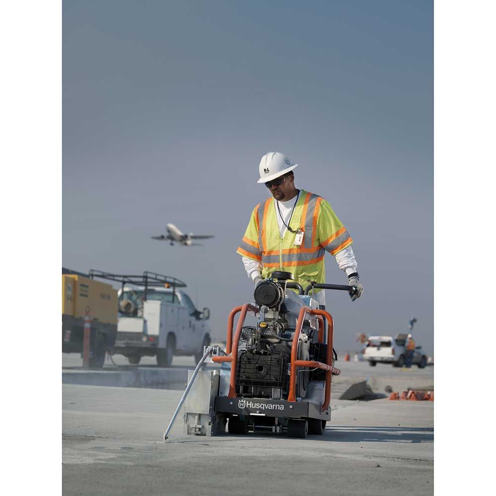 Soff-Cut 4000 Early Entry Self-Propelled Saw