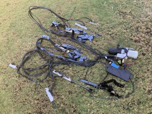 04-11 Saab 9-3 Convertible Pump Hydraulic Motor Cylinders Ram Jack hose Complete...