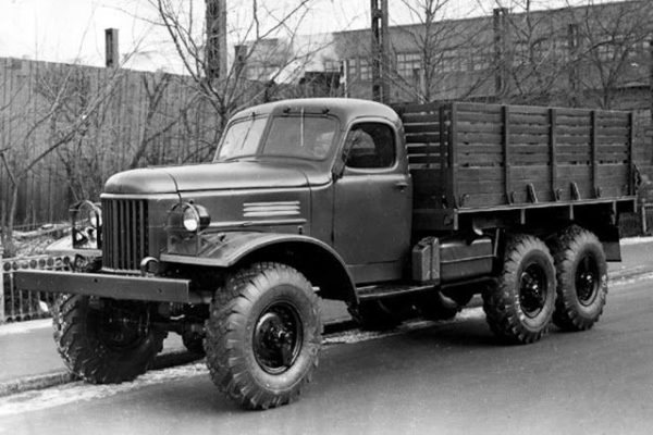 Studebaker US6 U-6 - tractor 6x4 - case report