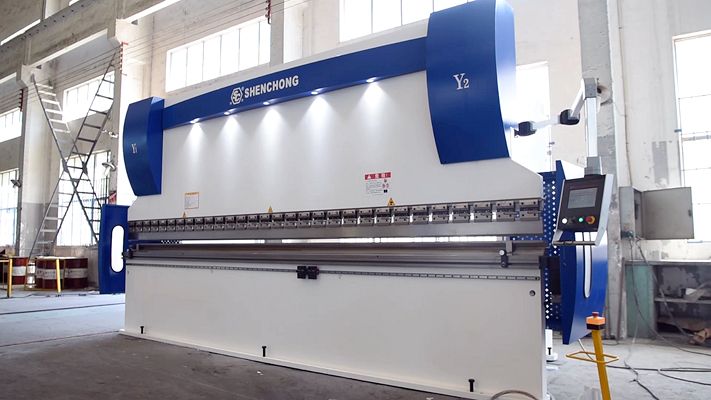 200Ton CNC hydraulic press brake machine