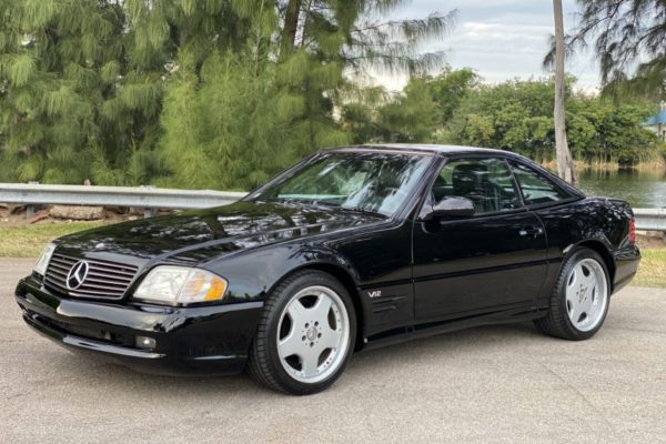 BaT Auction: 32k-Mile 2001 Mercedes-Benz SL600