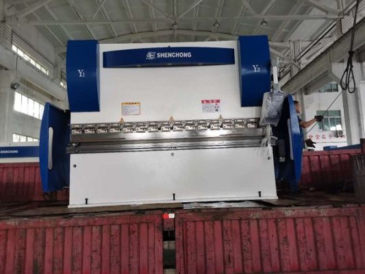 CNC Hydraulic Press Brake For Car Manufacturing