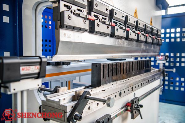 CNC press brake no trace bending die