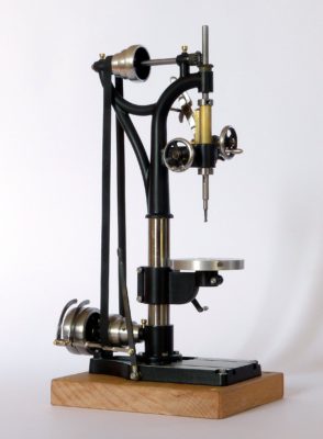 Camelback drillpress - Ständerbohrmaschine - Maßstab 1:12 gebaut aus PM-Resear...