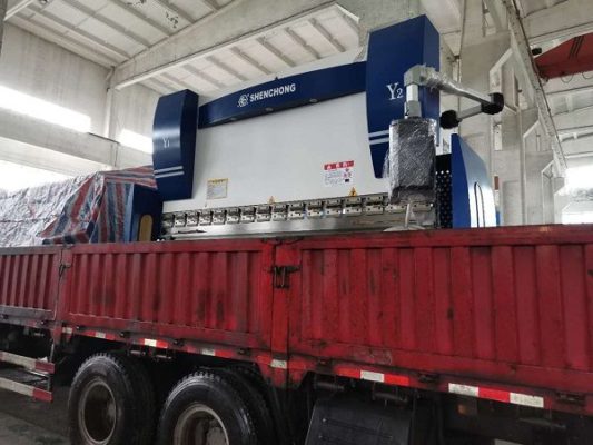 Energy-saving equipment industry press brake delivery