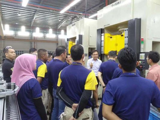 Hydraulic Press Machine Training