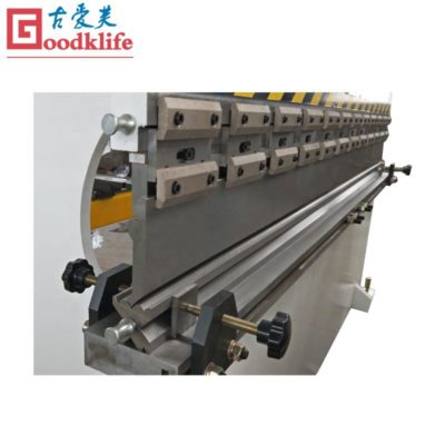 Hydraulic mould