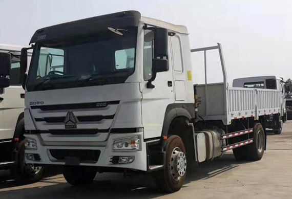 Sinotruk Howo 20ton folding boom truck mounted crane for salec