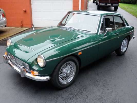 Six Appeal: 1969 MG MGC GT