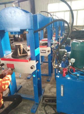 the gantry type hydraulic press machine website: www.harsle.com  email: dories@h...