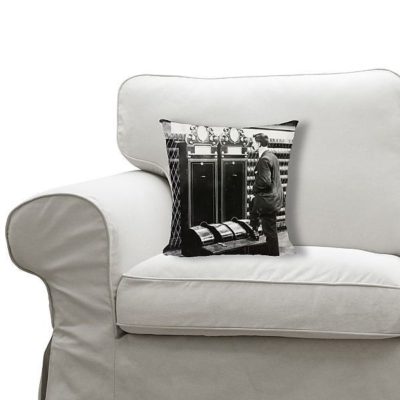 Cushion. Boot Shiner