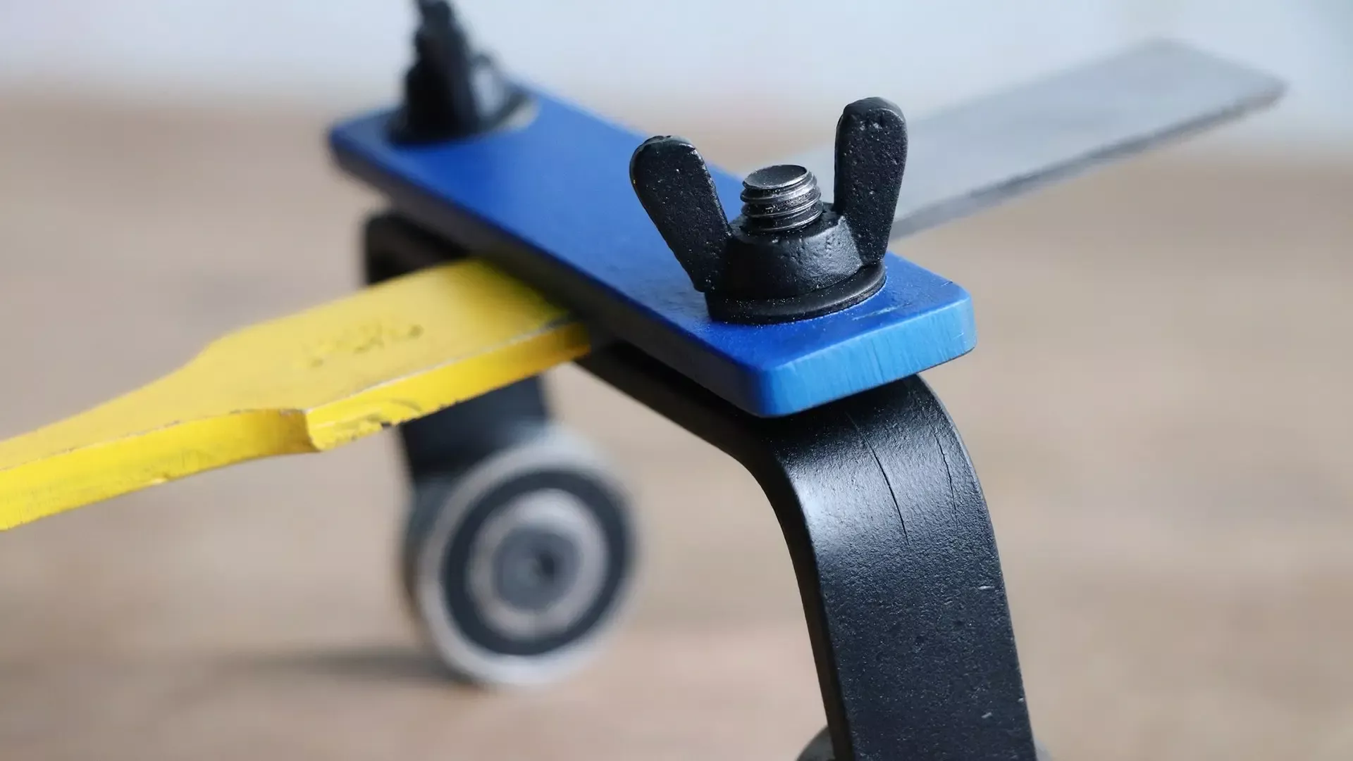 How To Make A Chisel Sharpening Jig? | Mistry MakeTool